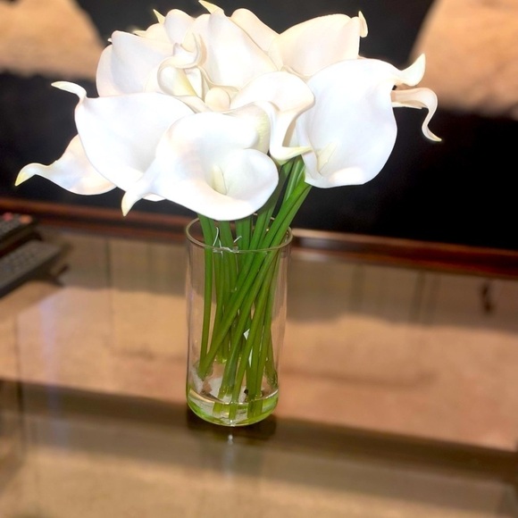 Real Touch Arrangement, White Real Touch Calla Lilies Arrangement 12 Cus… - Picture 7 of 7